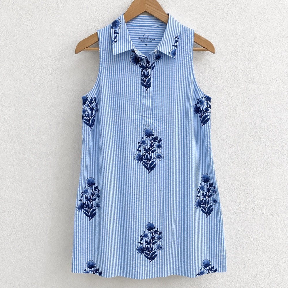 Vineyard Vines Performance Dress XS Blue White Striped Floral Sleeveless Shift